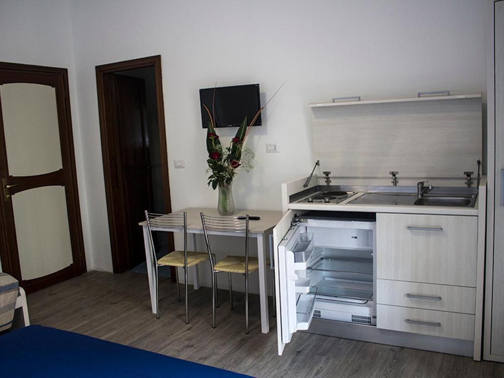 B&B Villa Montreux Ρίμινι Εξωτερικό φωτογραφία
