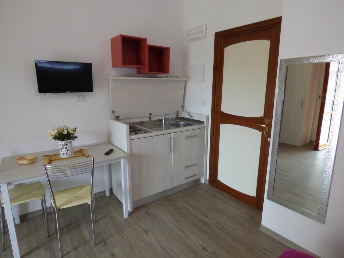 B&B Villa Montreux Ρίμινι Εξωτερικό φωτογραφία