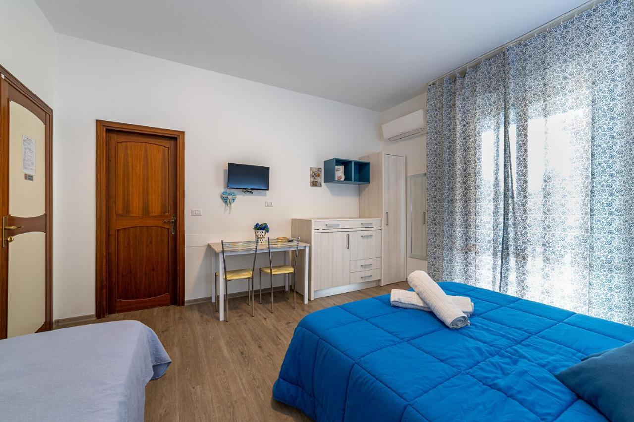 B&B Villa Montreux Ρίμινι Εξωτερικό φωτογραφία