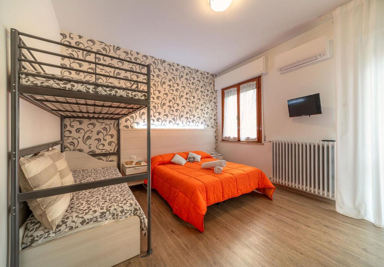 B&B Villa Montreux Ρίμινι Εξωτερικό φωτογραφία
