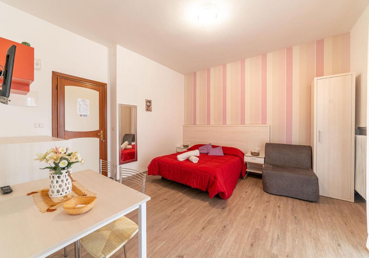 B&B Villa Montreux Ρίμινι Εξωτερικό φωτογραφία