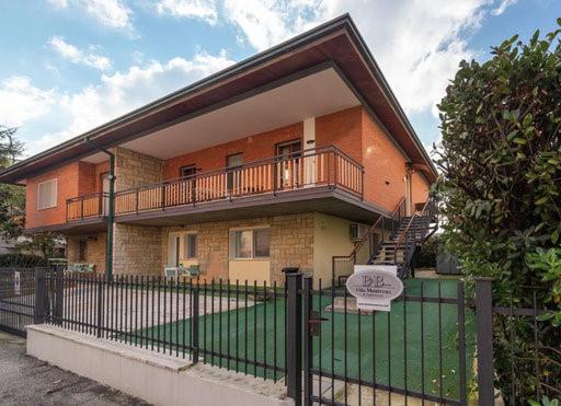 B&B Villa Montreux Ρίμινι Εξωτερικό φωτογραφία